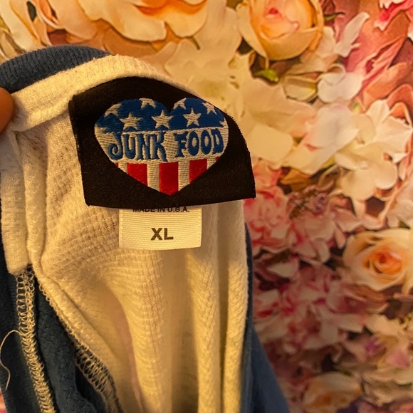 Beatles Junk Food top size XL - Picture 4 of 4